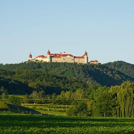 Gaestehaus Benediktinerstift Goettweig - Bed & Breakfast Monastery Furth bei Gottweig Exterior foto