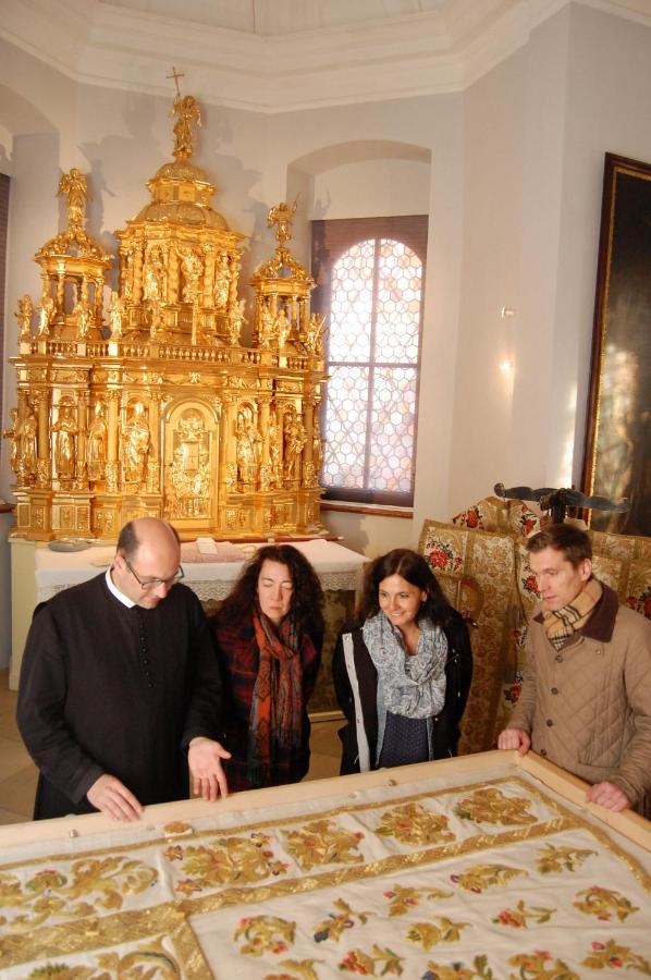 Gaestehaus Benediktinerstift Goettweig - Bed & Breakfast Monastery Furth bei Gottweig Exterior foto