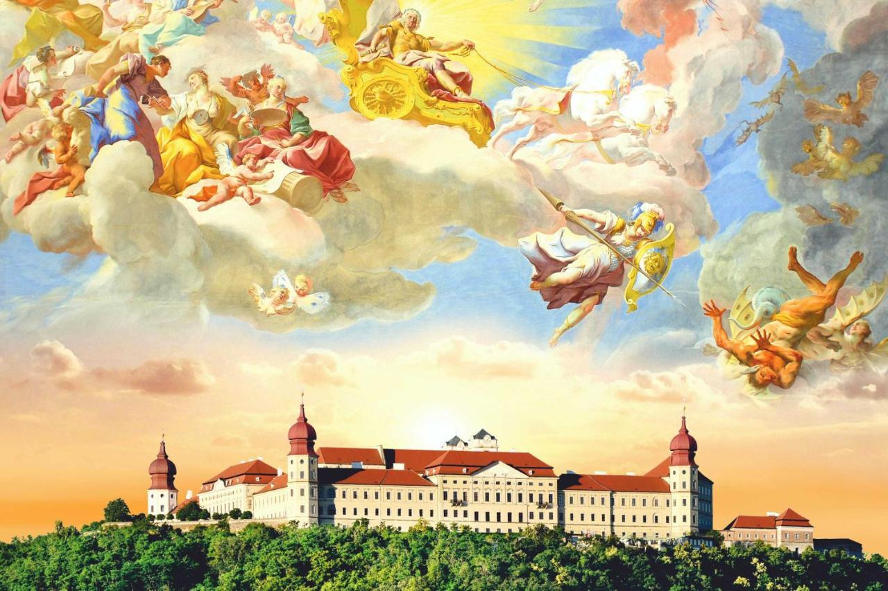 Gaestehaus Benediktinerstift Goettweig - Bed & Breakfast Monastery Furth bei Gottweig Exterior foto