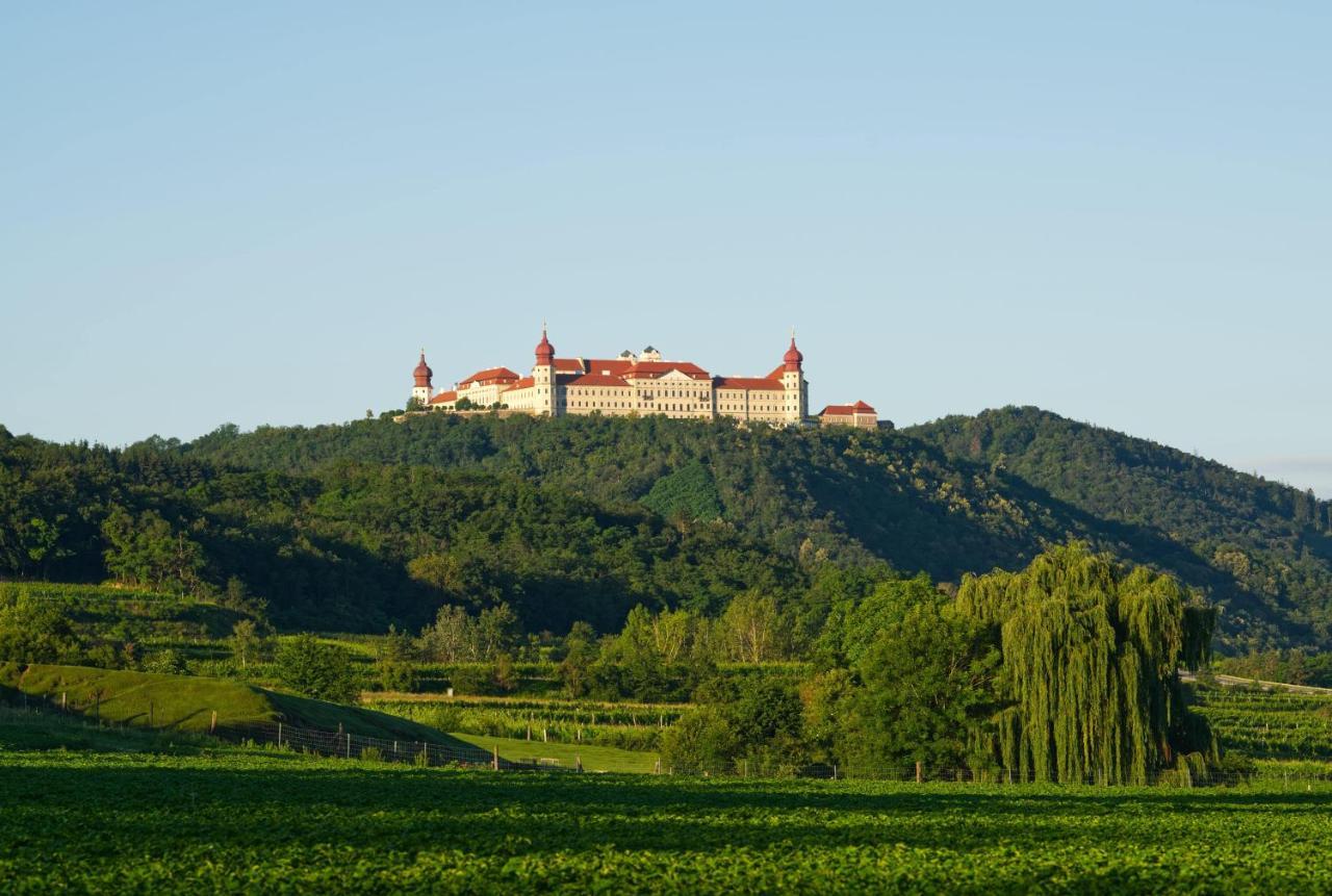 Gaestehaus Benediktinerstift Goettweig - Bed & Breakfast Monastery Furth bei Gottweig Exterior foto